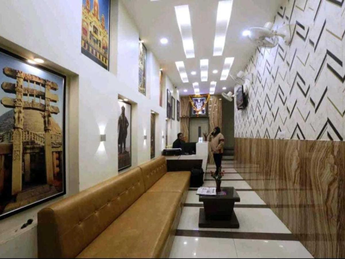 Oyo Shree Balaji Tower Hotel Bhopal Exterior photo